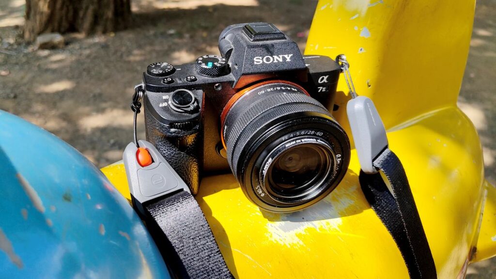 PGYTECHカメラストラップP-CB-119とSONY α7Ⅱ