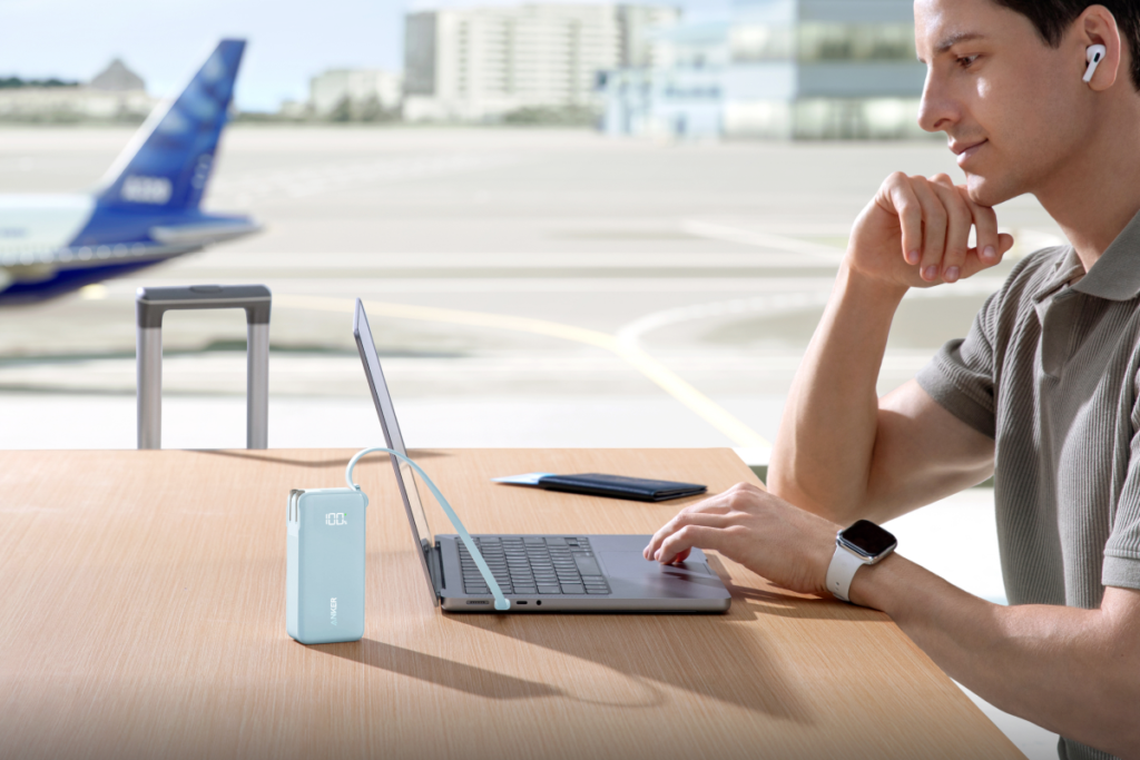 Anker Power Bank (10000mAh, Fusion, Built-In USB-C ケーブル)