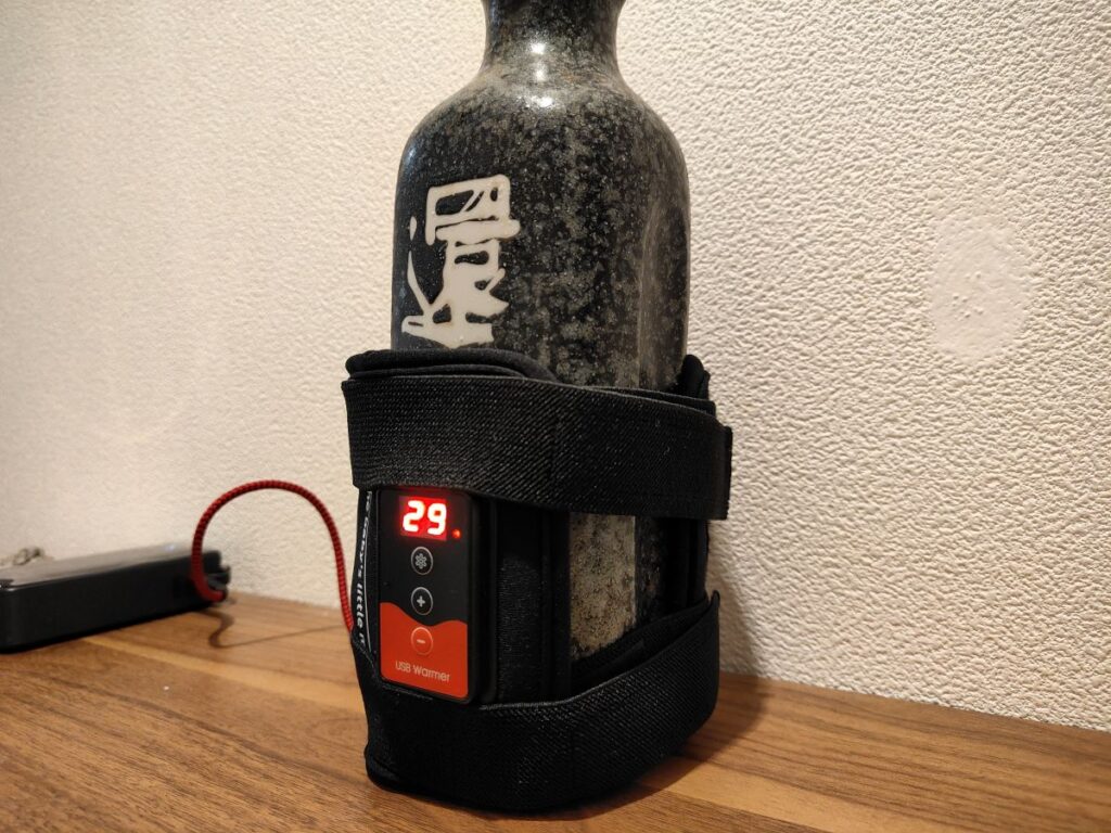 還元くんとミルクウォーマーを100均の便利ベルトで固定